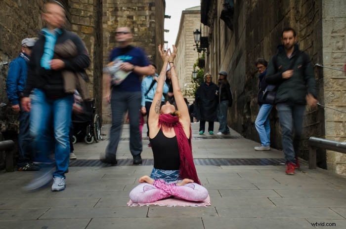 Master Stunning Yoga Photography: Pro Tips from Camera Settings to Ideal Locations