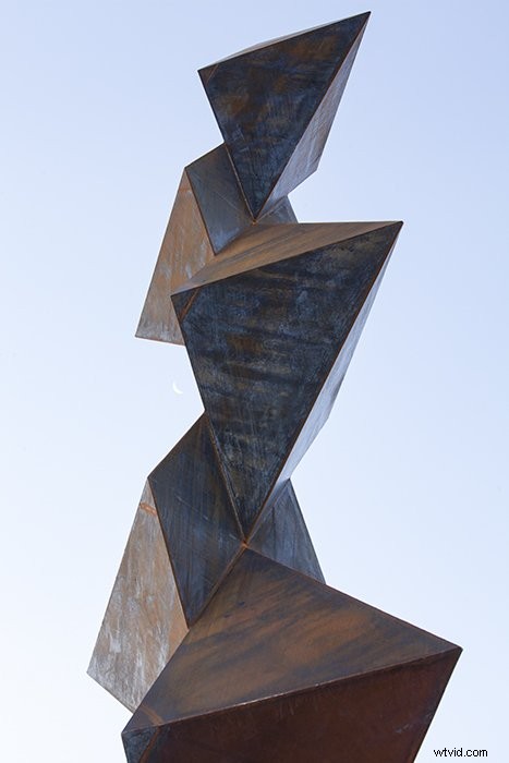 Expert Tips for Capturing Stunning Sculpture and Statue Photography