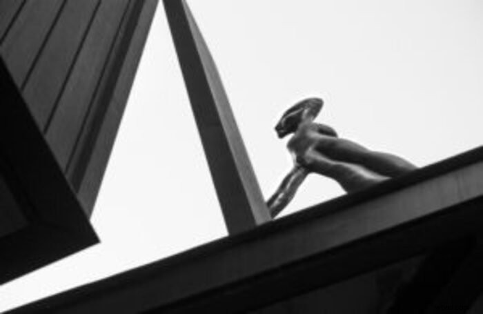 Expert Tips for Capturing Stunning Sculpture and Statue Photography