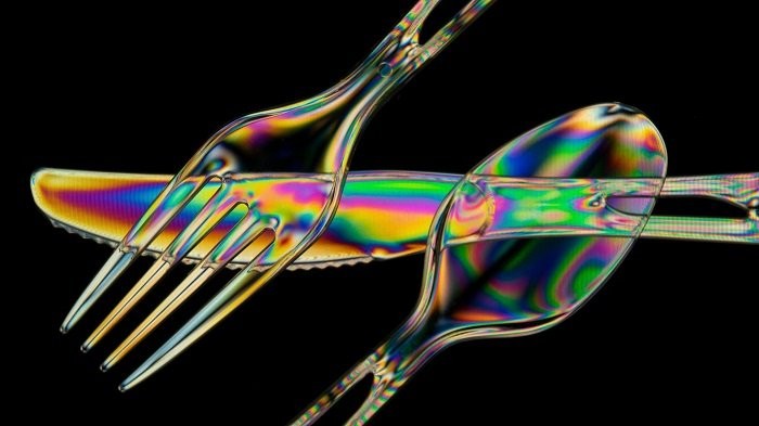 Create Stunning Abstract Rainbow Effects in Photos Using Photoelasticity