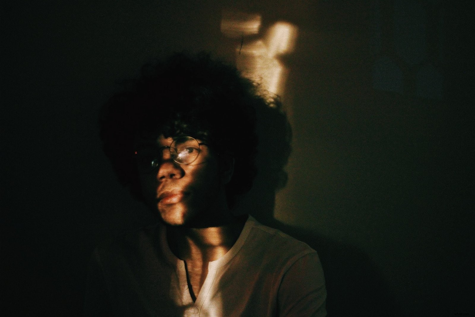 21 Creative Photography Ideas to Try at Home