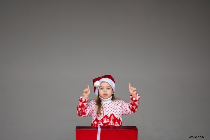 25 Creative Christmas Card Photo Ideas & Pro Tips to Capture Them Perfectly