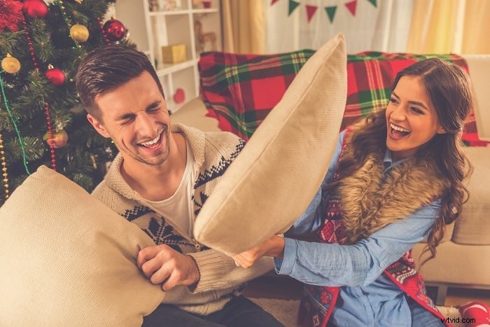 32 Romantic and Fun Christmas Couple Photoshoot Ideas to Capture Holiday Magic