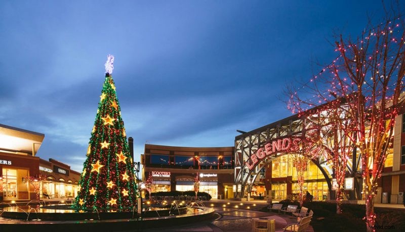 6 Easy & Fun Ideas for Stunning Festive Holiday Photos