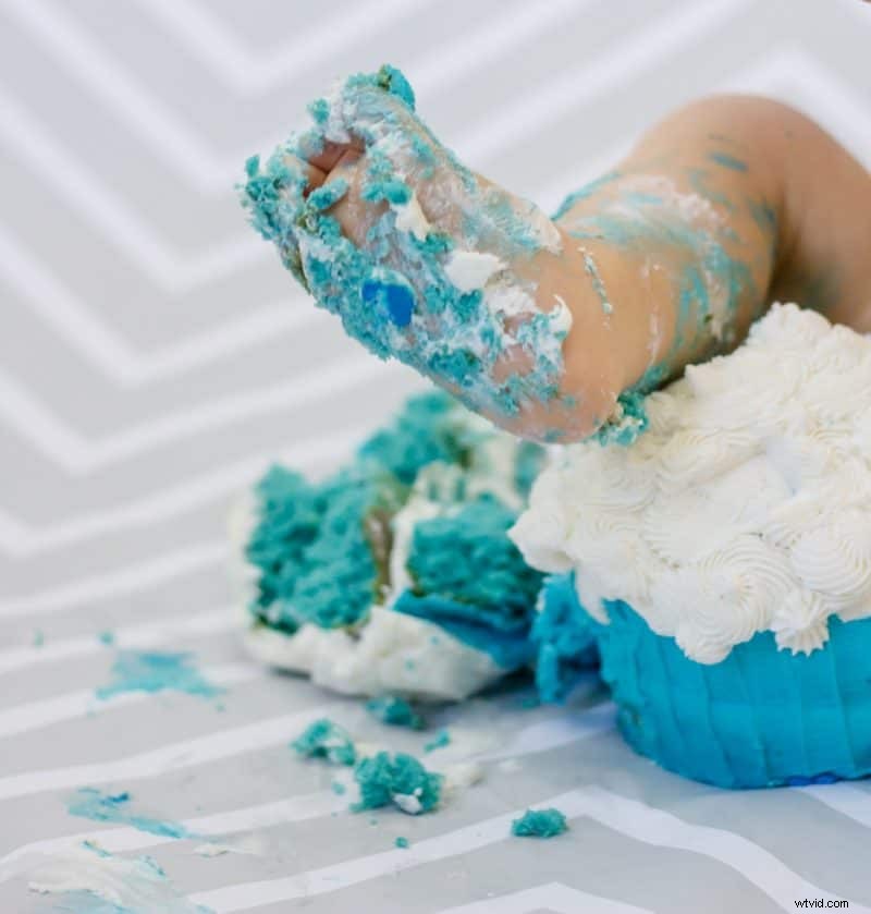 15 Expert Secrets to Capturing Perfect Cake Smash Photos