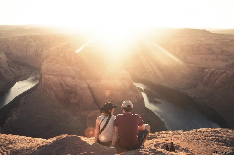 Master Lens Flares: How to Create Stunning Effects or Avoid Them in Photography