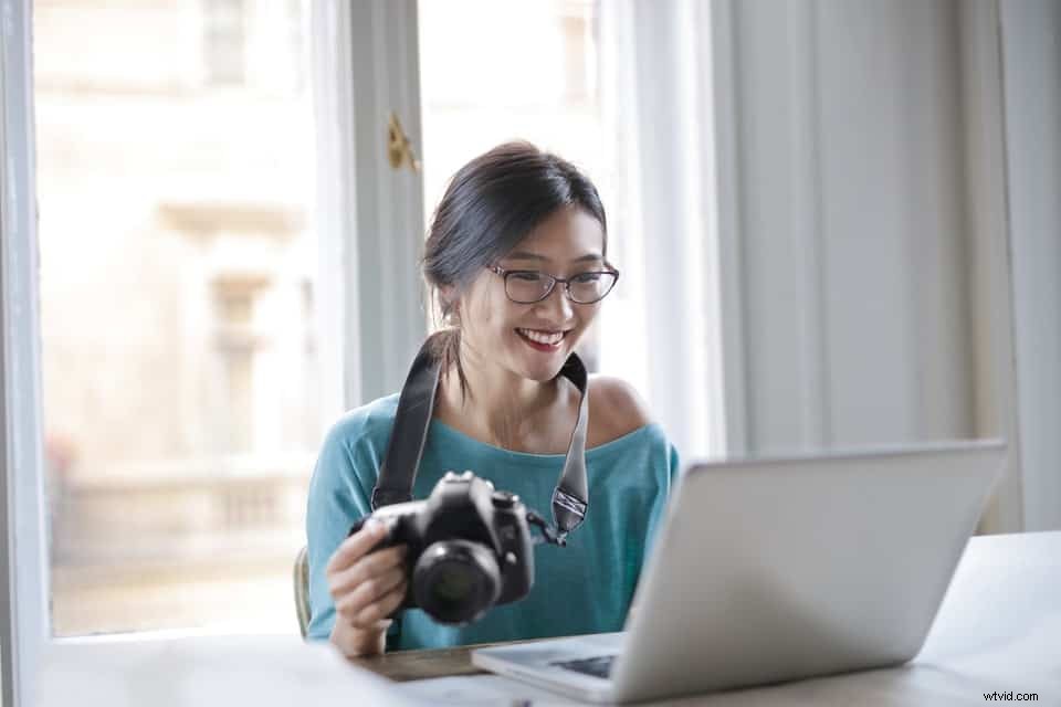 Adobe RGB vs sRGB: Which Color Space Should Photographers Choose?