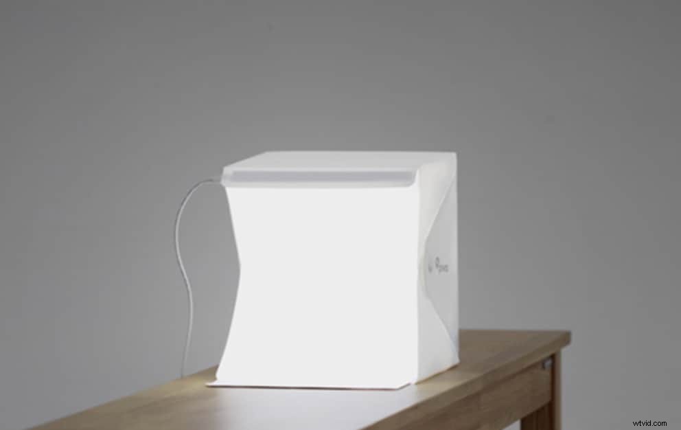 Build a Professional DIY Light Box at Home: 6 Simple Steps for Stunning Photos