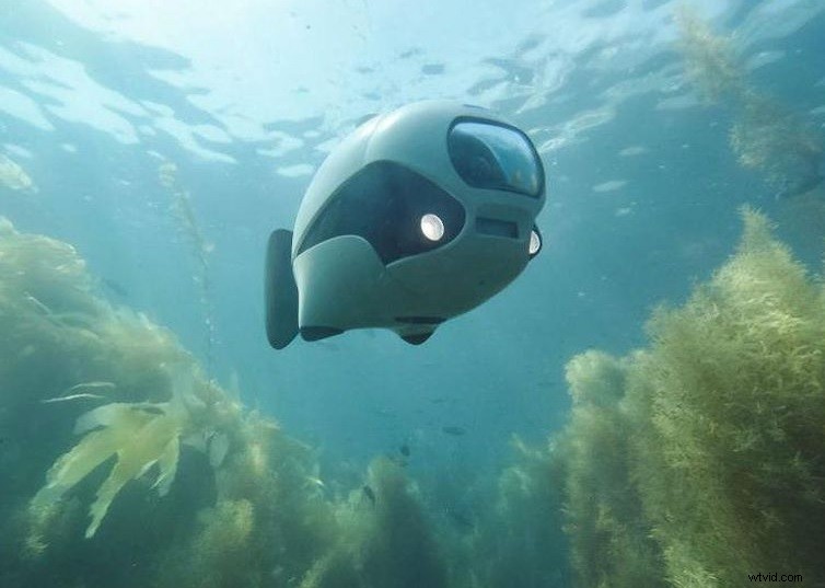 Top 7 Best Underwater Drones for Stunning Photography in 2022 [Updated Guide]