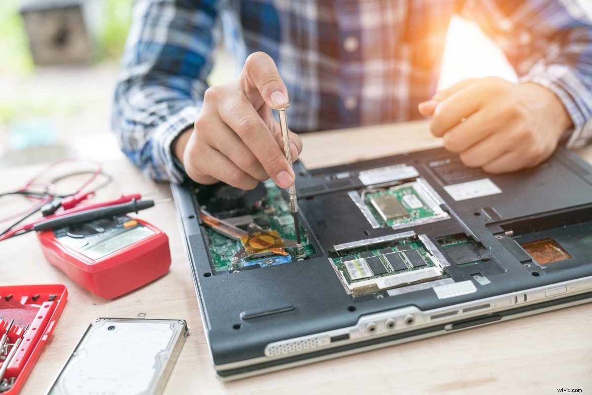 Expert Computer Repair: Quick Fixes for Common Issues Without Replacement