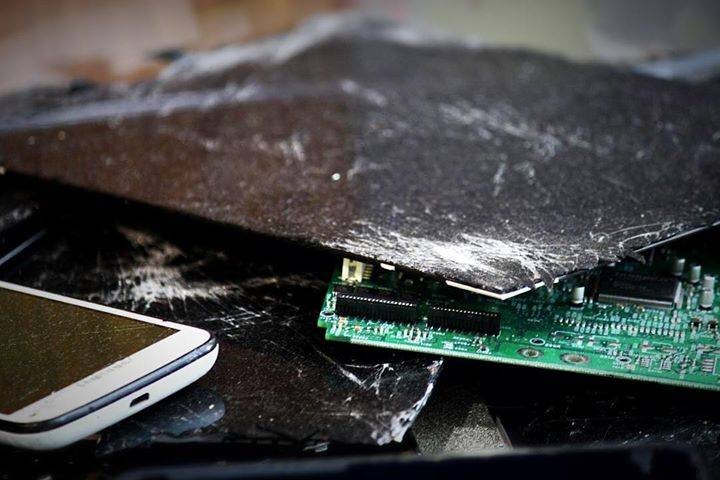 DIY Smartphone Repairs: When to Fix It Yourself vs. Call a Pro