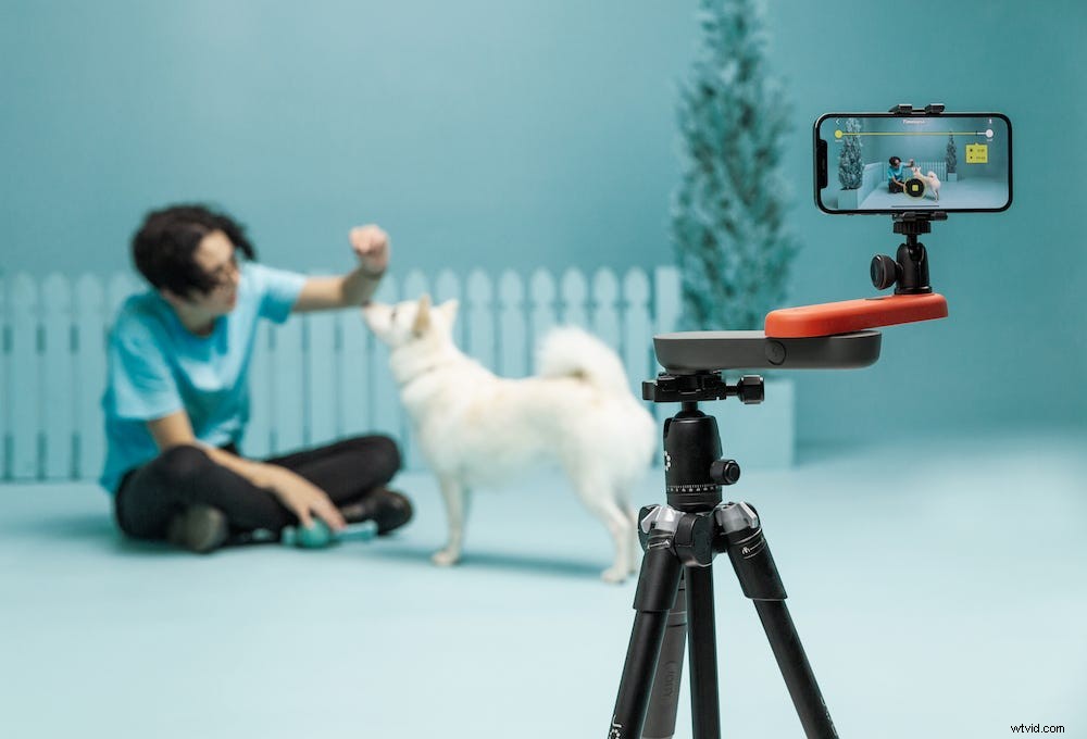JOBY Unveils Innovative Vlogging Gear: Spin, Swing, Wave Audio & ChargeConnect Accessories