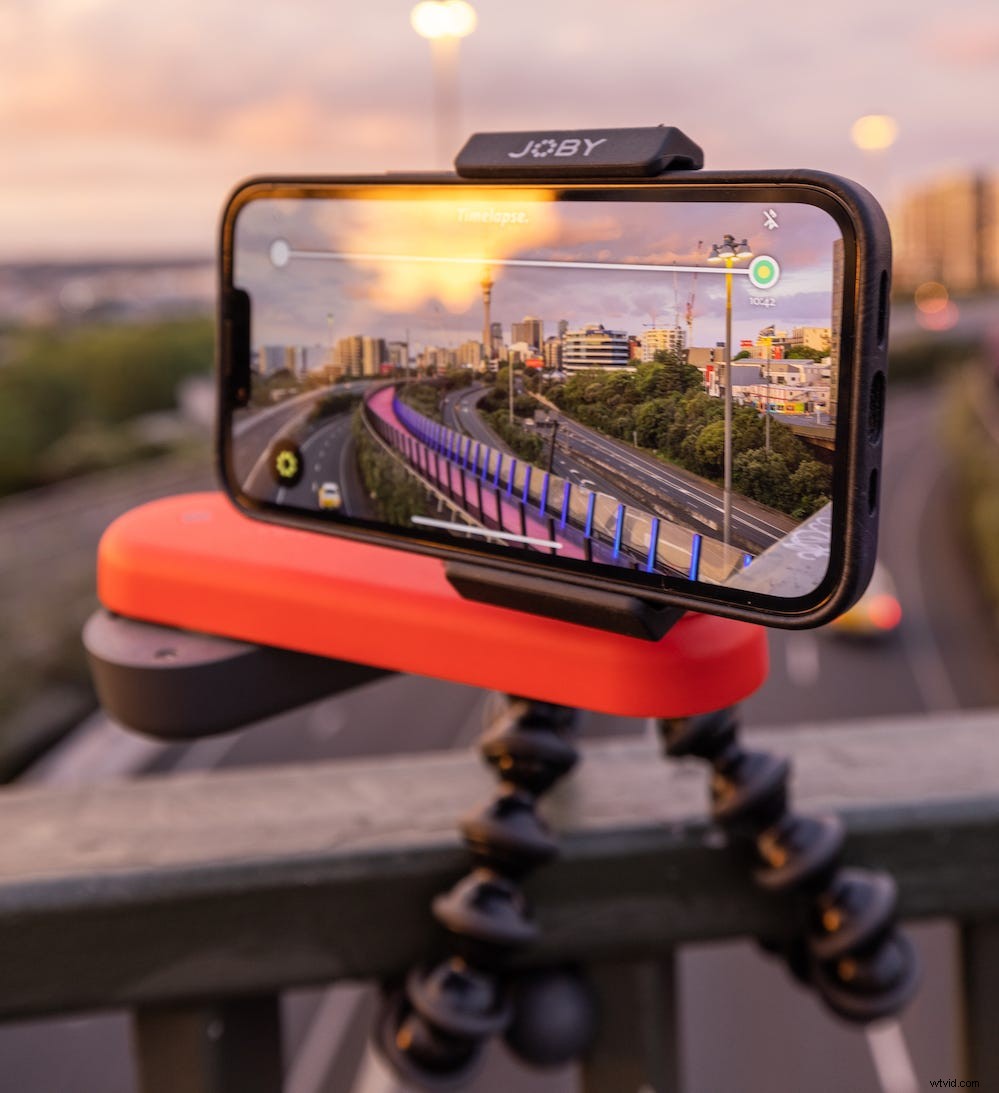JOBY Unveils Innovative Vlogging Gear: Spin, Swing, Wave Audio & ChargeConnect Accessories