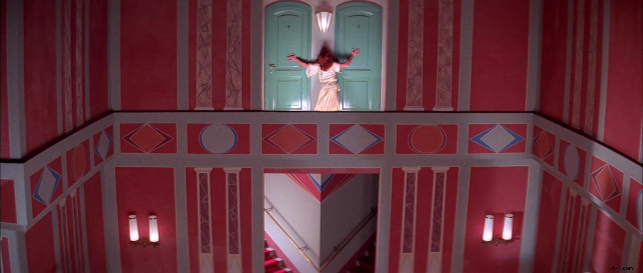 5 Iconic Horror Films Featuring Stunning Color Palettes