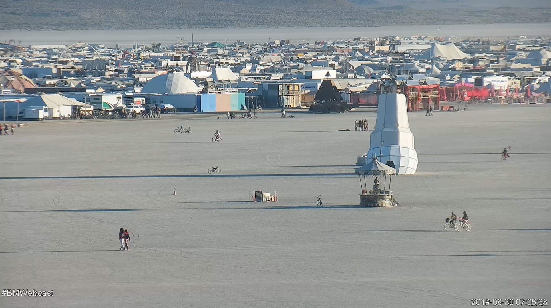 Live Streaming from Burning Man s Playa: Art, Community & Desert Magic