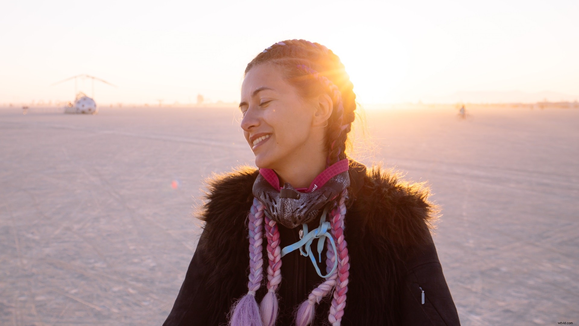 Live Streaming from Burning Man s Playa: Art, Community & Desert Magic