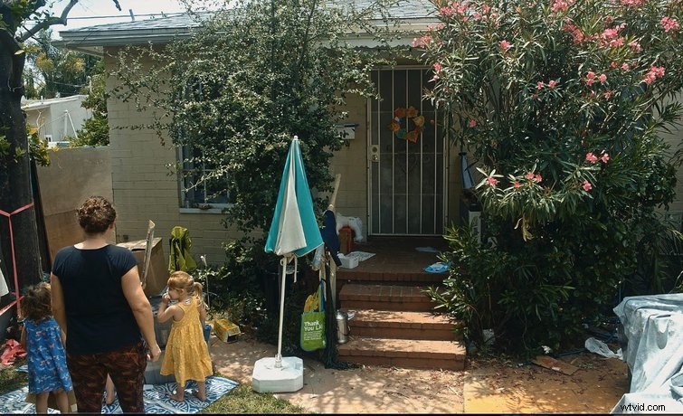 Create Realistic Digital Crowds in Premiere Pro: Easy Duplication Tutorial