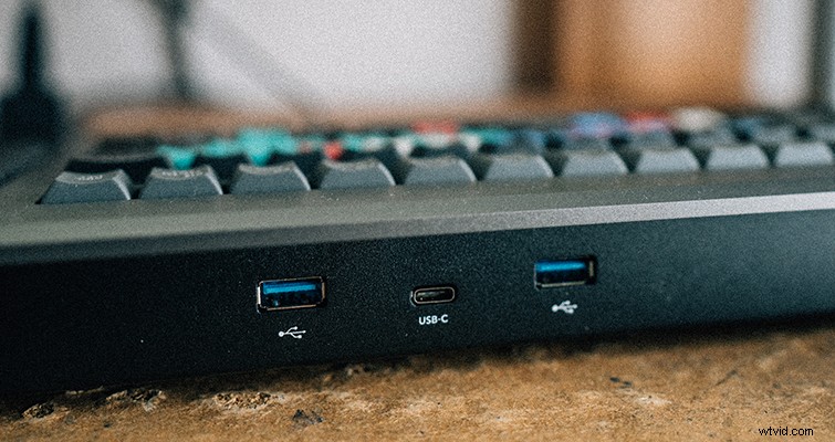 Hands-On Review: Blackmagic DaVinci Resolve Keyboard – Boost Editing Efficiency