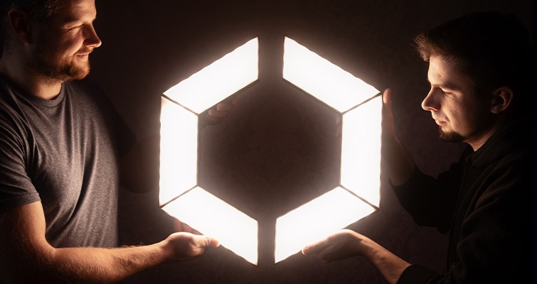 Aptolux MP-1 Review: Portable Modular LED Panels – A Solo Filmmaker s Dream with Full Specs