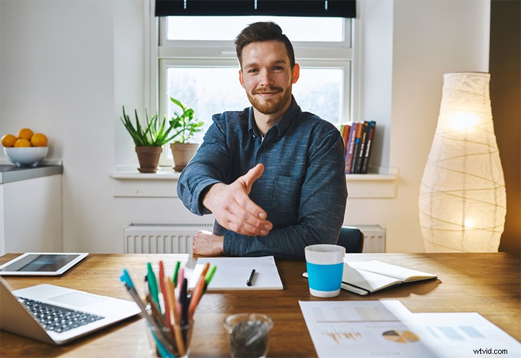 5 Expert Tips to Build a Standout LinkedIn Profile for Video Professionals