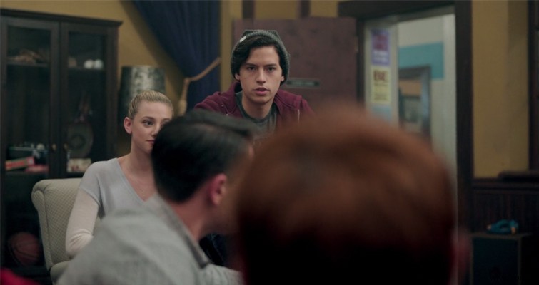 Mastering Camera Angles: Over-the-Shoulder vs. Single Shot for Powerful Filmmaking