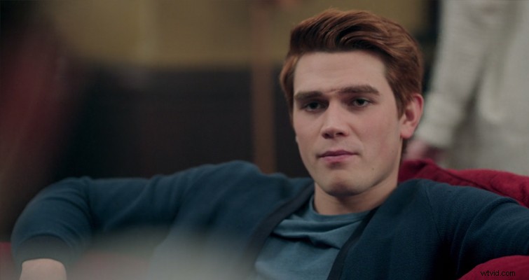 Mastering Camera Angles: Over-the-Shoulder vs. Single Shot for Powerful Filmmaking