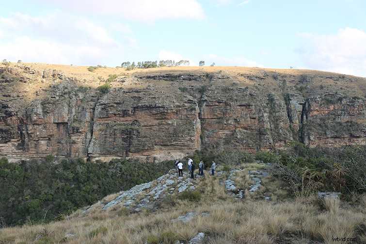 Behind the Scenes: Hannah Beachler Designs Wakanda s Afrofuturistic Sets for Black Panther