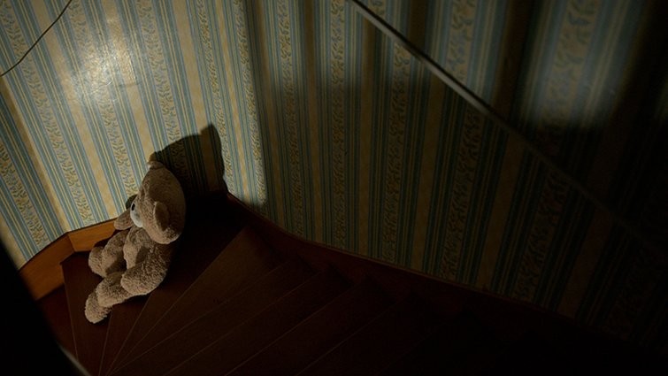 8 Proven Techniques to Heighten Tension and Scare Factor in Film Scenes