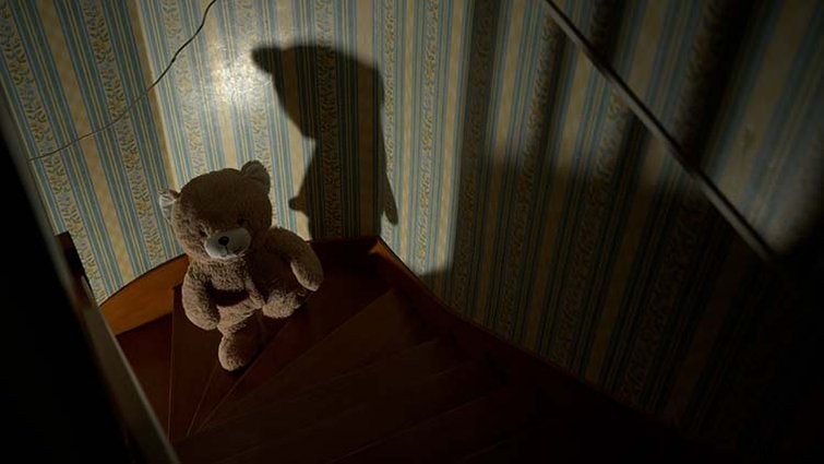 8 Proven Techniques to Heighten Tension and Scare Factor in Film Scenes