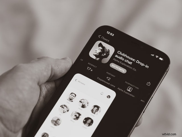 30+ Creative Clubhouse Bio Ideas & Expert Tips to Elevate Your Profile