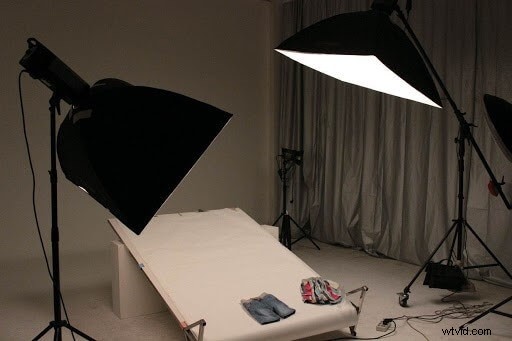 Expert Guide: Choosing Perfect Lighting for Green Screen Success