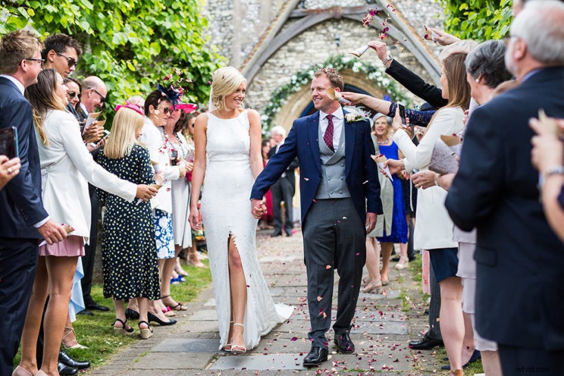 10 Essential Wedding Photos Every Photographer Must Capture