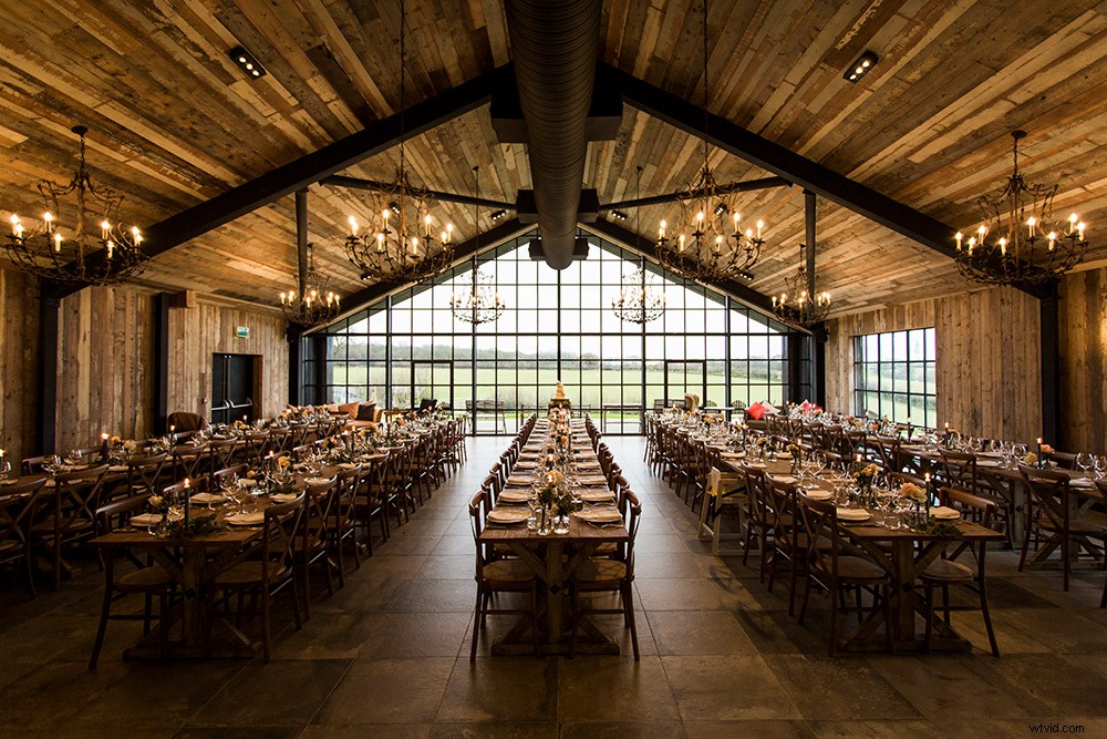 10 Essential Wedding Photos Every Photographer Must Capture