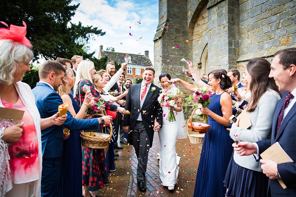 10 Essential Wedding Photos Every Photographer Must Capture