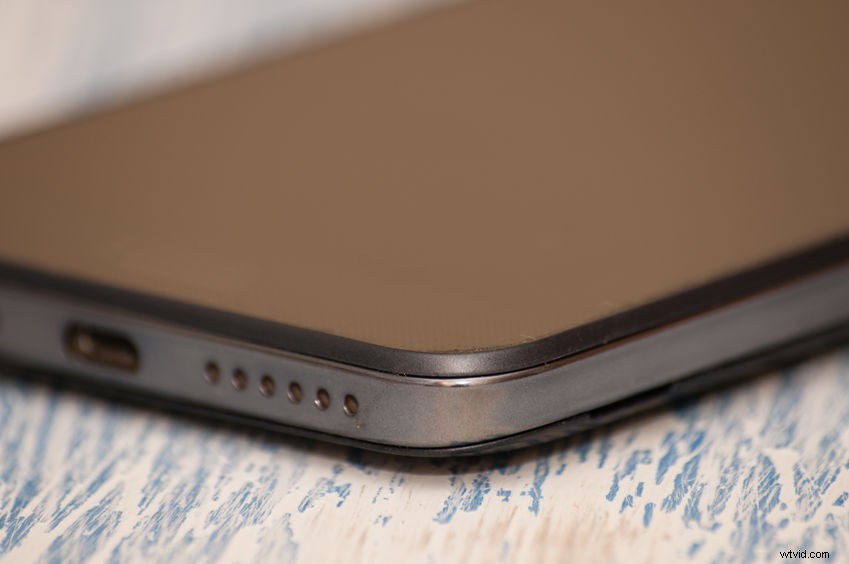 Master Crystal-Clear Audio for DSLR Cameras: Illustrated Beginner s Guide