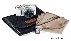 Top Budget Vlogging Cameras for Beginners 2022: Mic Input & Flip Screen