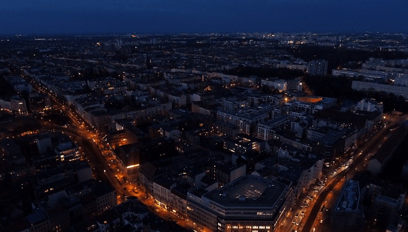 Master Low-Light Video Shooting: Expert Tips and Camera Settings