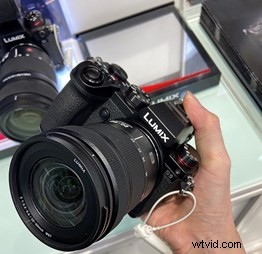 Best Mirrorless Cameras for 2021: Expert Reviews & Top Picks