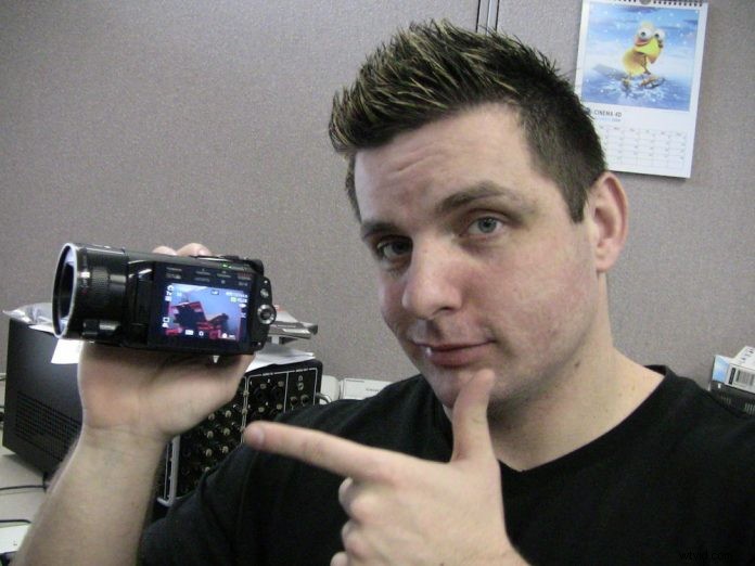 Canon VIXIA HF S10 First Look Review: Hands-On Impressions