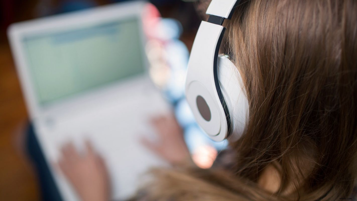 How to Fade Music Perfectly in iMovie: Timing and Step-by-Step Guide