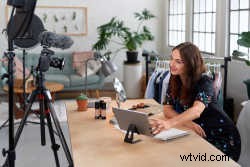 How to Start Vlogging on YouTube: Essential Tips for Beginner Vloggers
