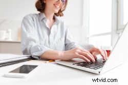 Loop Videos Online for Free: Easy 5-Step Guide to GIFs, Memes & Repeats