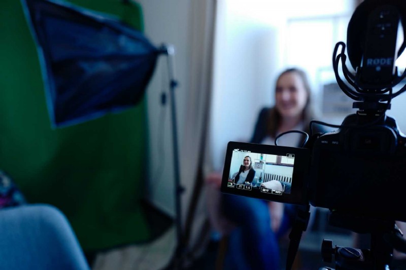 Expert Guide: How to Shoot Professional Video Interviews for Filmmakers and Brands