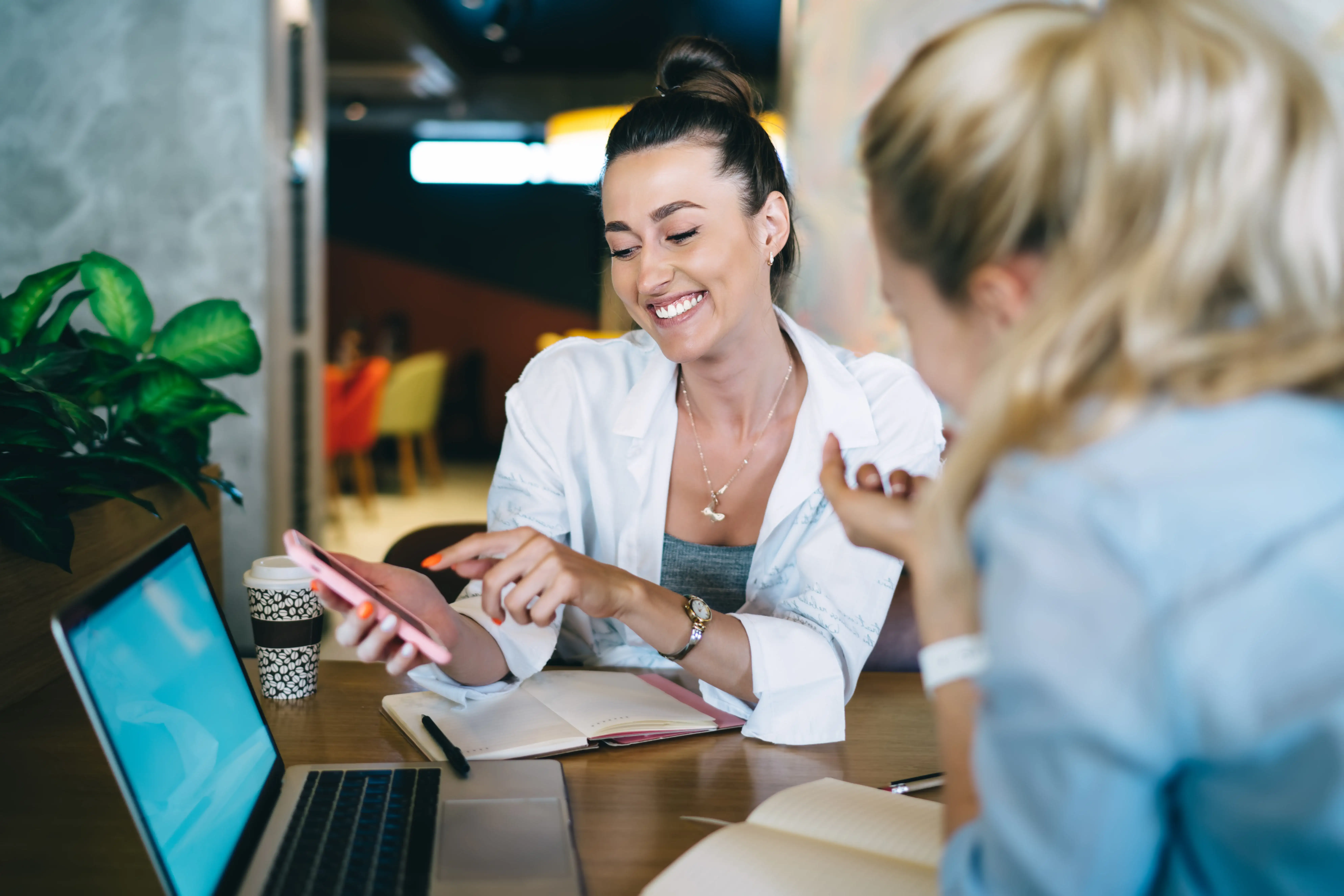 Unlock Facebook Video Power: Tailored Strategies for Your Industry