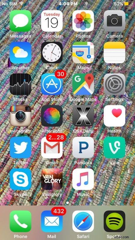 How to Easily Set Any Photo as Wallpaper on iPhone and iPad