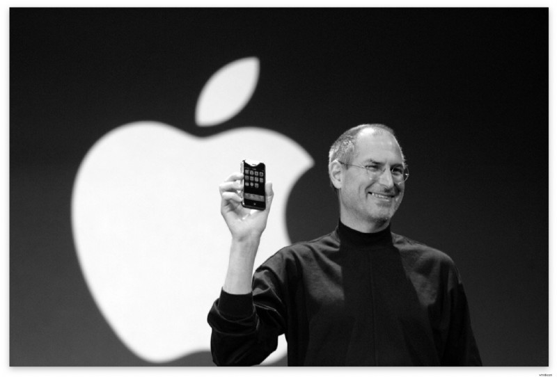 Relive History: Steve Jobs Unveils the Original iPhone in 2007 Keynote