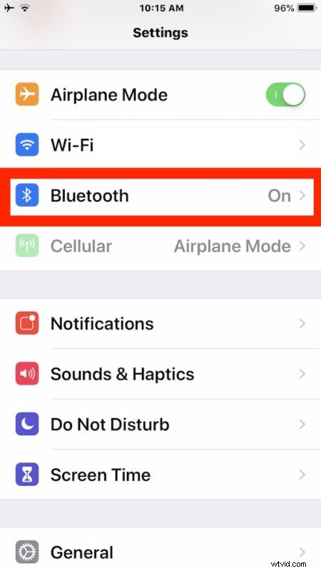 How to Check Bluetooth Status on iPhone or iPad (iOS 12+ Guide)