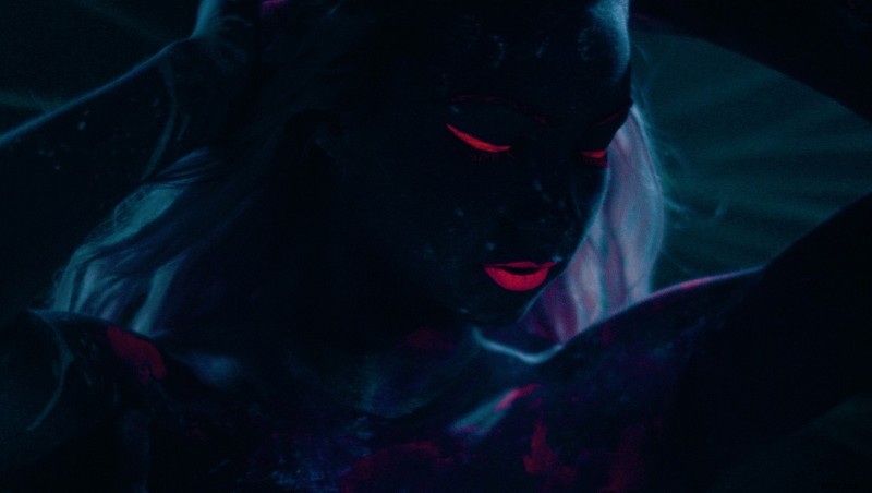 Expert Tips for Shooting Stunning Black Light Videos