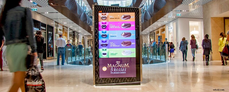 How to Design Eye-Catching Digital Signs: Expert Tips for Maximum Impact