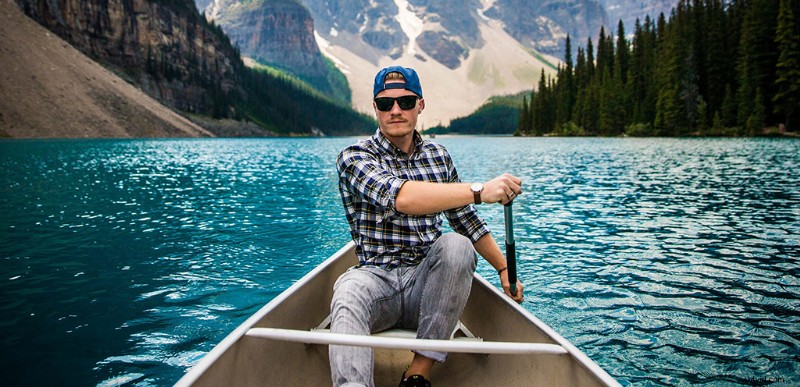 Ultimate Guide: How to Design Eye-Catching Custom YouTube Thumbnails